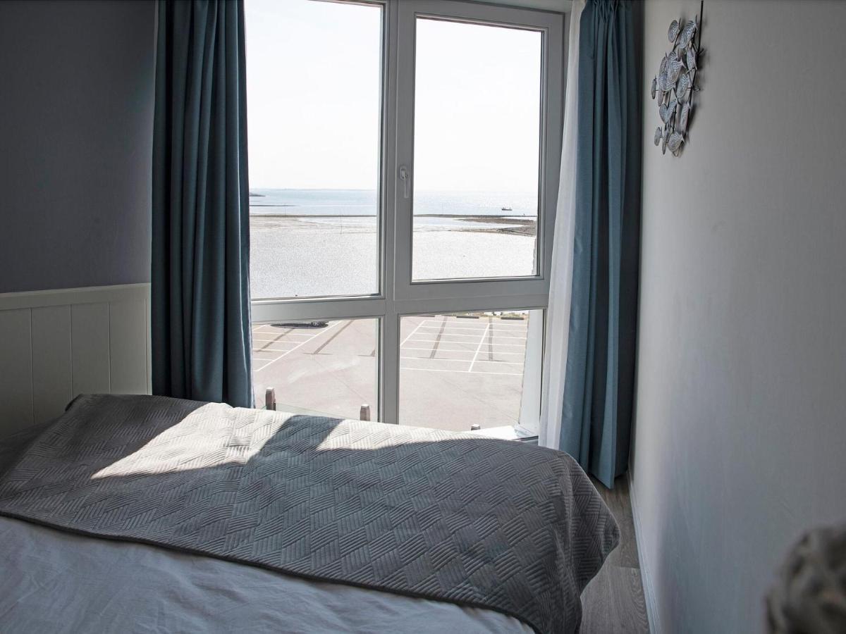 Stylish With Sea View